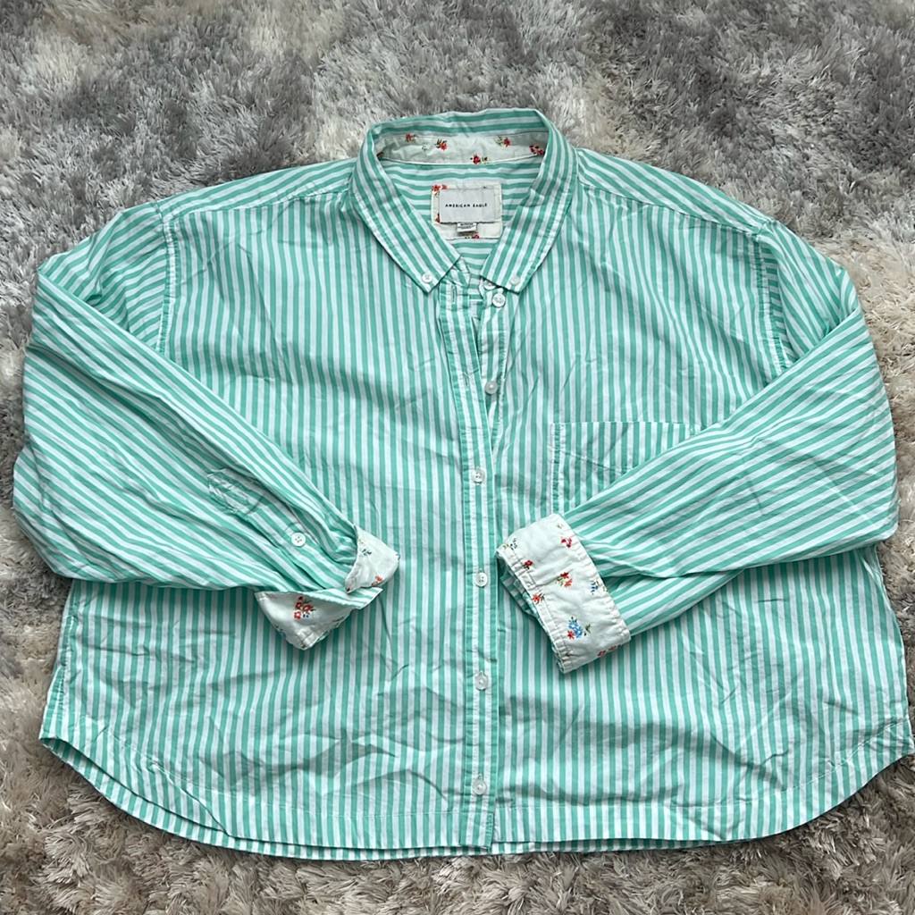 Ae Button Down